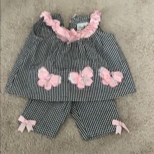 Black white and baby pink butterfly capris that